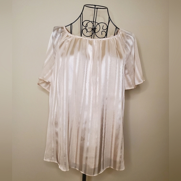 Lauren Conrad  Short Sleeve Shirt - Picture 1 of 14